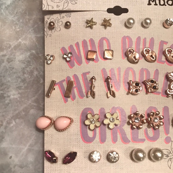 NWT. Set of 20 pairs of Earrings by Mudd - Picture 2 of 5